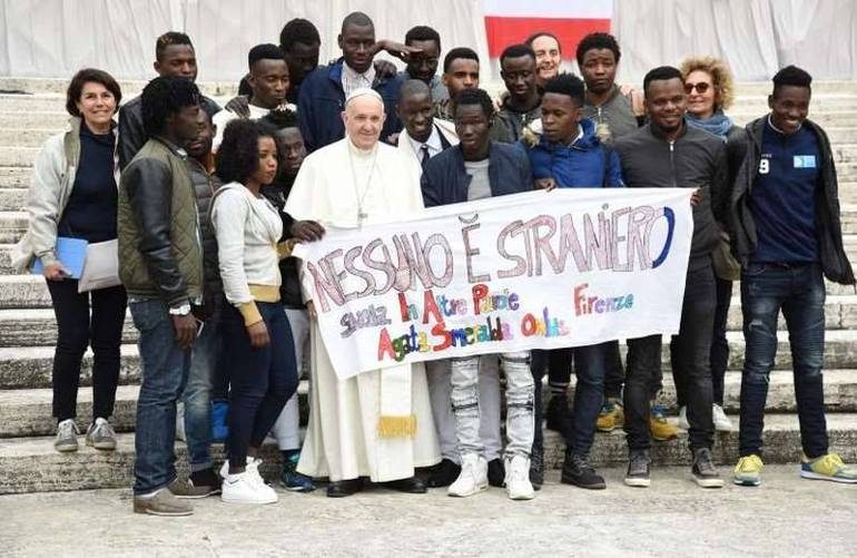 Buonismo e benaltrismo, tra Don Chisciotte e Papa Francesco