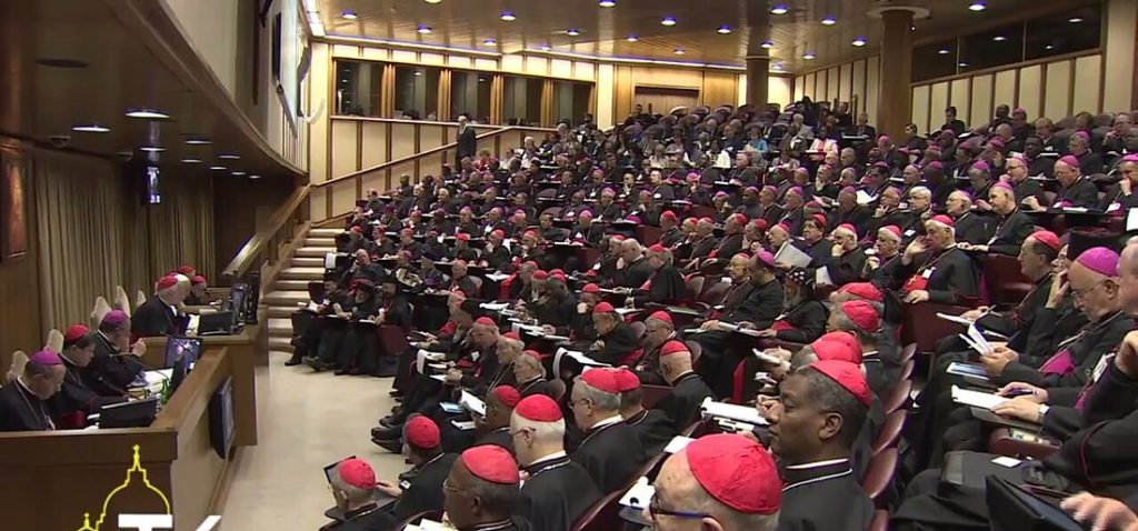 L’applauso che cambia la Chiesa. Tra sinodo, corresponsabilità e leadership femminile: è tempo di cuocere il pane